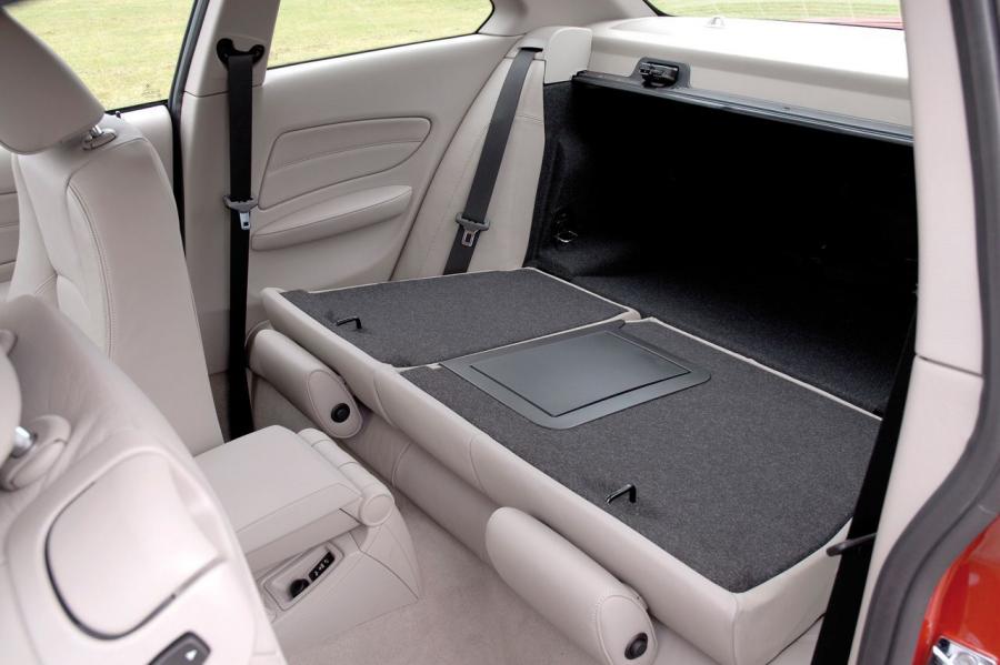  BMW 135i 2010 года  (фото 14 из 62)